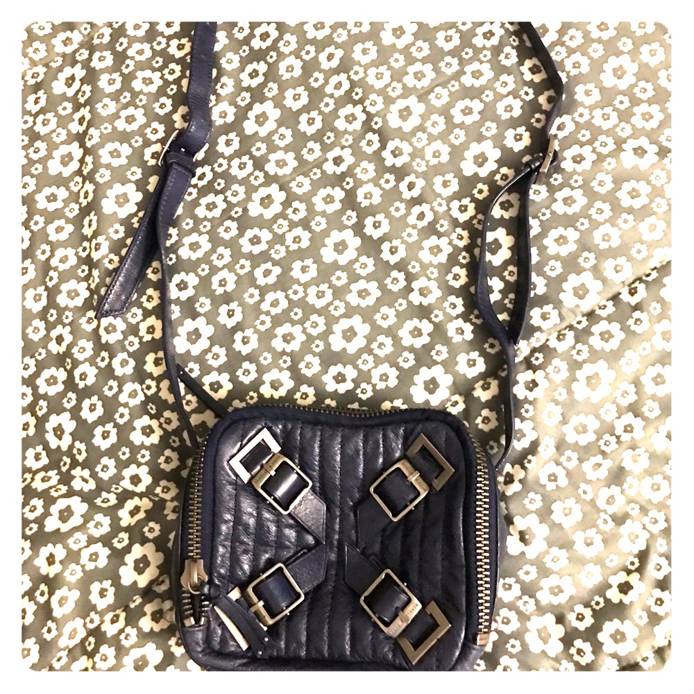 Leather  purse